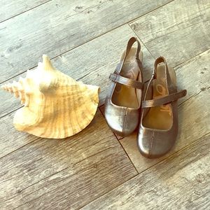 OTBT slip on Mary Jane flat